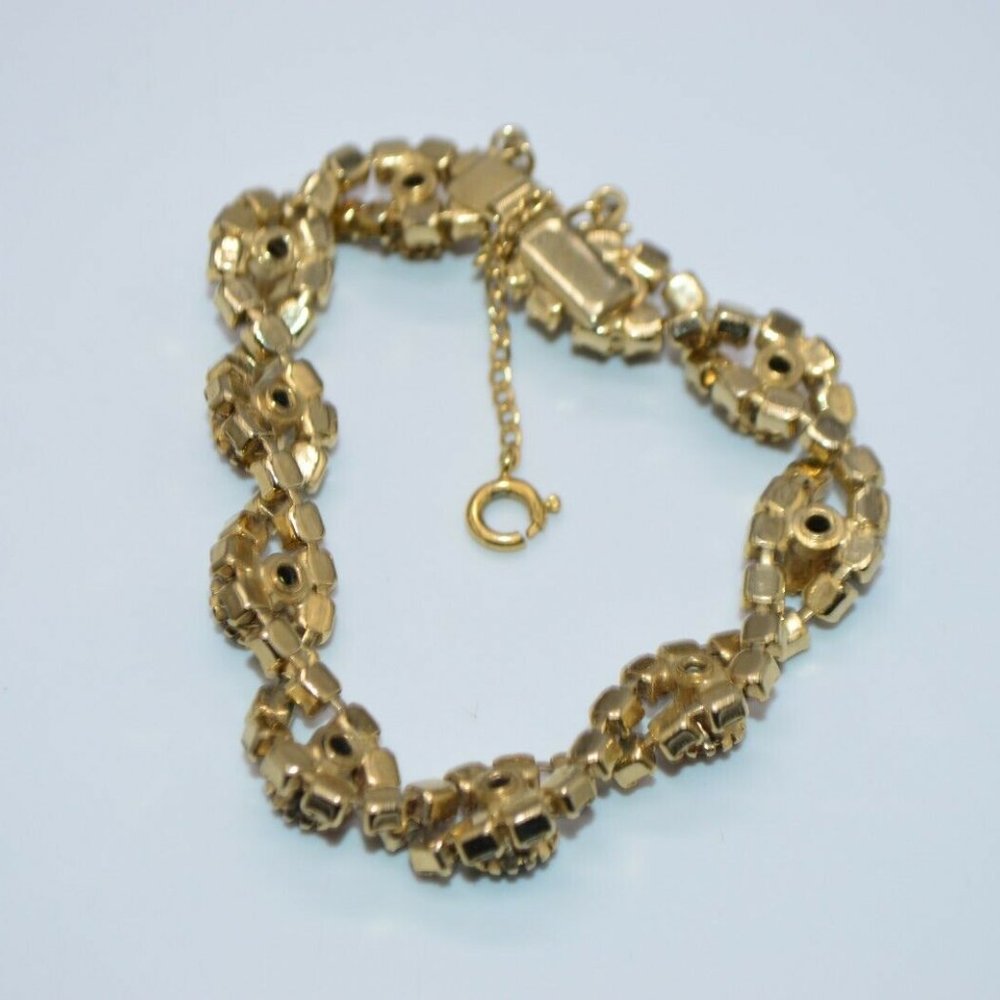 Green Topaz Glass Rhinestone Twist Gold Tone - Picture 5 of 5